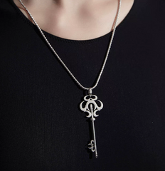 Phantom Serpent Chain Necklace